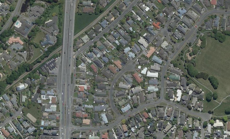 19 Creese Place, Redwood, Christchurch - Carousel 1