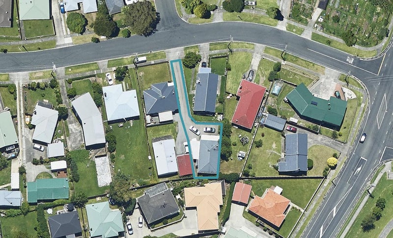 10 Alverstoke Road, Parkvale, Tauranga - Carousel 1