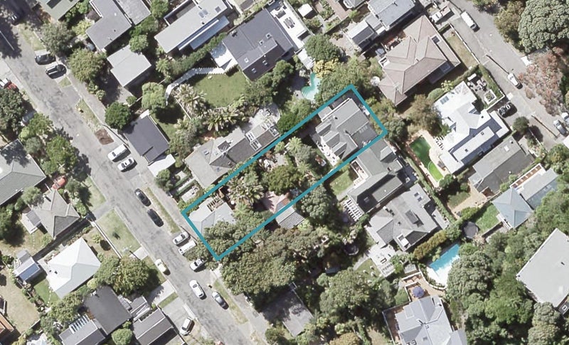 1/19 Nikau Street, Eastbourne, Lower Hutt - Carousel 1
