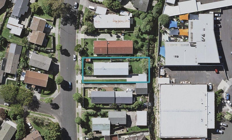 2/42 Howard Hunter Avenue, St Johns, Auckland - Carousel 1