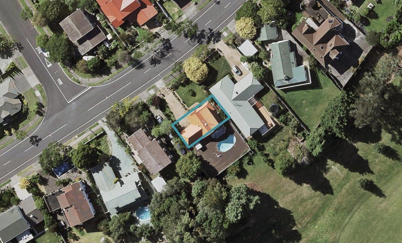 17B Norman Lesser Drive, St Johns, Auckland - Carousel 1