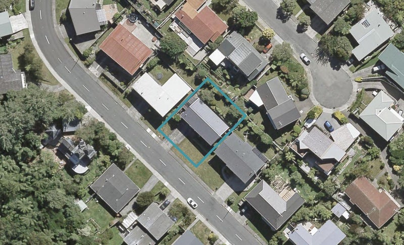 92 Tirohanga Road, Tirohanga, Lower Hutt - Carousel 1