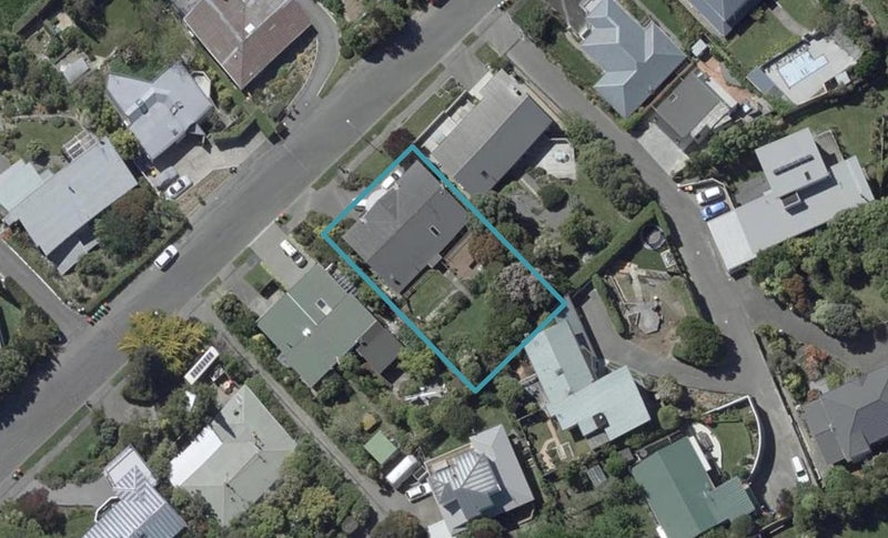 18 Takahe Drive, Cashmere, Christchurch - Carousel 1