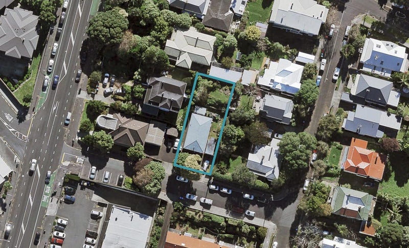 7A Carrick Place, Mount Eden, Auckland - Carousel 1