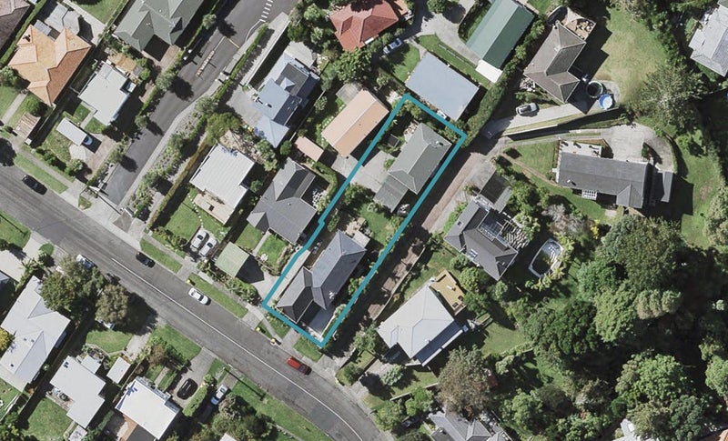 1/18 Coronation Street, Belmont, Auckland - Carousel 1