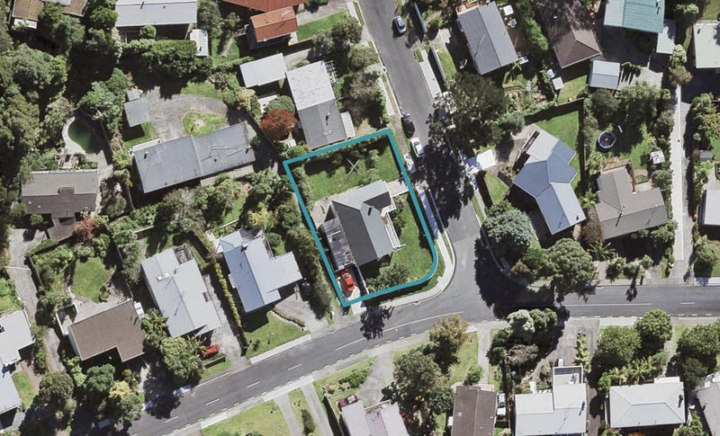 2 Betsland Crescent, Hillcrest, Auckland - Carousel 1