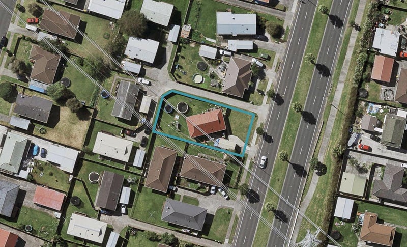 134 Te Irirangi Drive, Clover Park, Auckland - Carousel 1