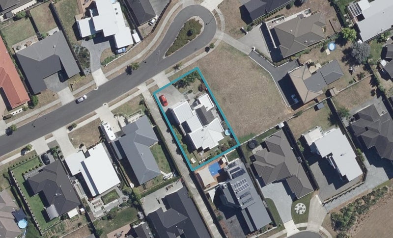 16 Raddington Way, Huntington, Hamilton - Carousel 1