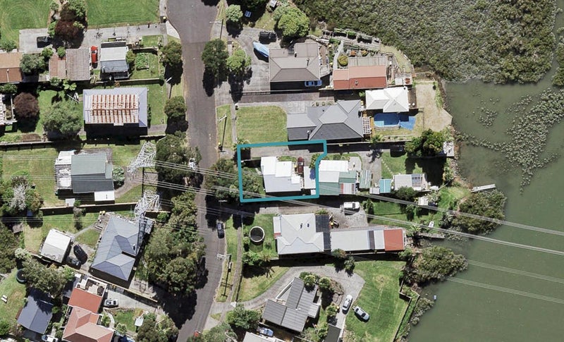 49 Queen Mary Avenue, New Lynn, Auckland - Carousel 1