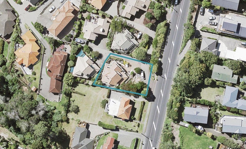 127E Browns Bay Road, Browns Bay, Auckland - Carousel 1