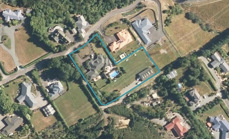 89 Emerald Hill Drive, Birchville, Upper Hutt - Carousel 1