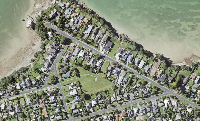 22 Pohutukawa Road, Beachlands, Auckland - Carousel 1