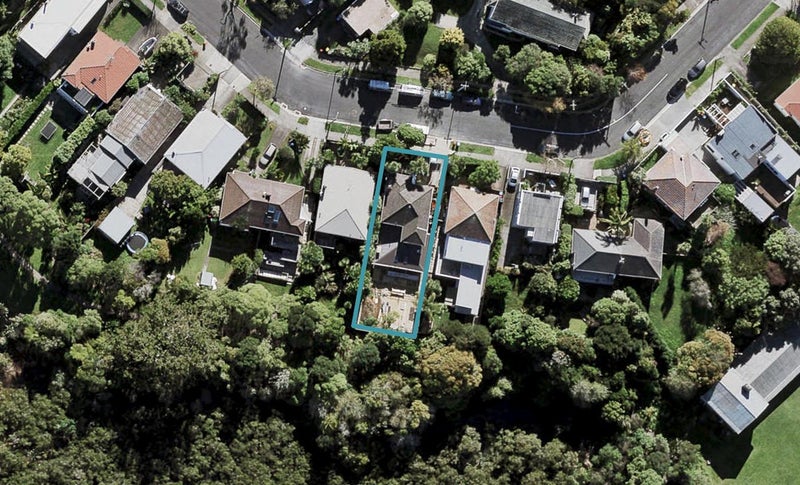 32 Westmere Crescent, Westmere, Auckland - Carousel 1