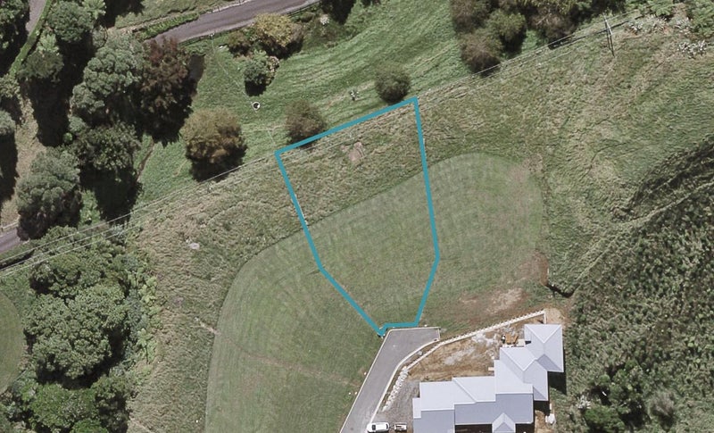7 Kapurau Lane, Merrilands, New Plymouth - Carousel 1