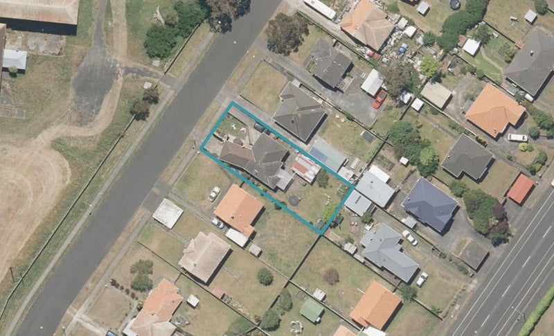 59 Selwyn Crescent, College Estate, Whanganui - Carousel 1