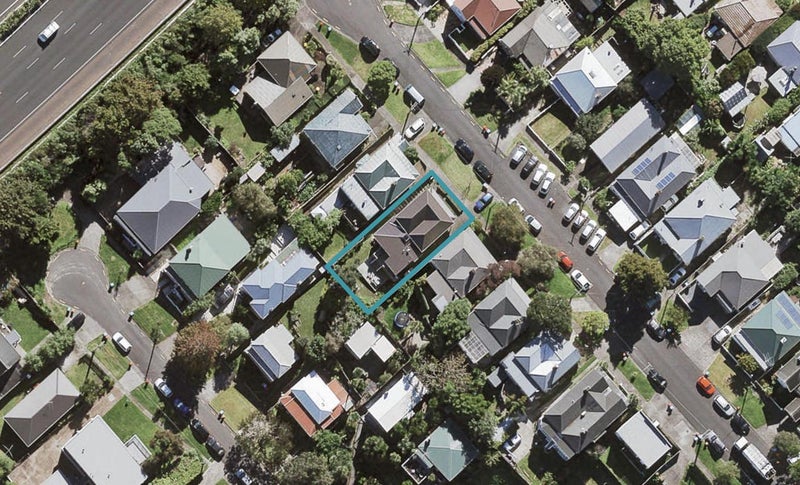 10 Richbourne Street, Kingsland, Auckland - Carousel 1