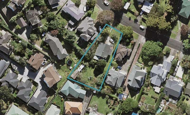 18 Marie Avenue, Hillsborough, Auckland - Carousel 1
