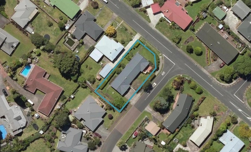 5 Te Puia Street, Kamo, Whangarei - Carousel 1