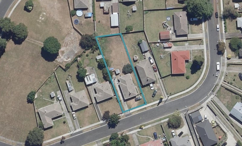 13 Eliot Street, Enderley, Hamilton - Carousel 1