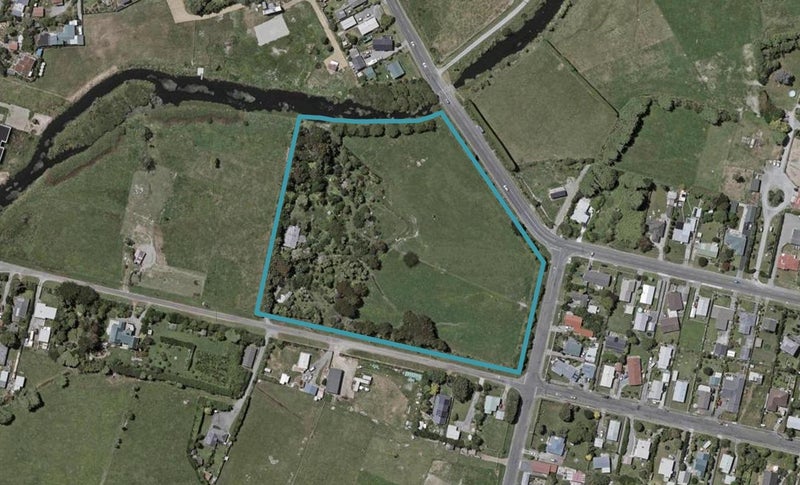 32 Atkinson Avenue, Otaki Beach, Otaki - Carousel 1