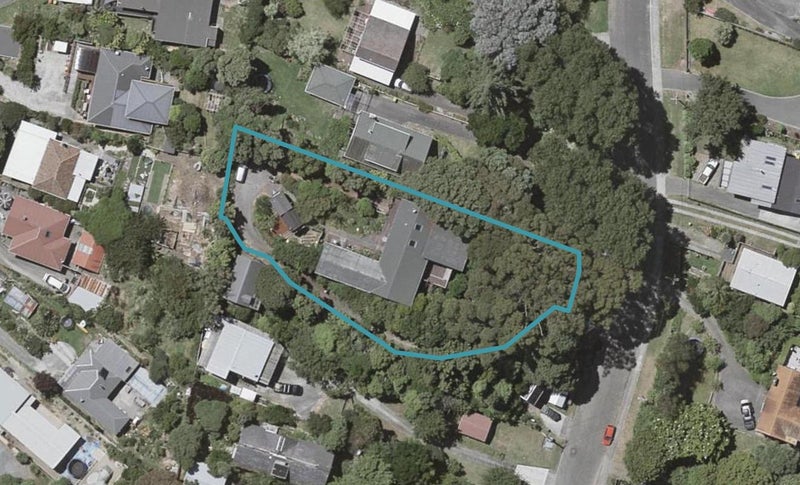 21 Clunie Avenue, Raumati South, Paraparaumu - Carousel 1