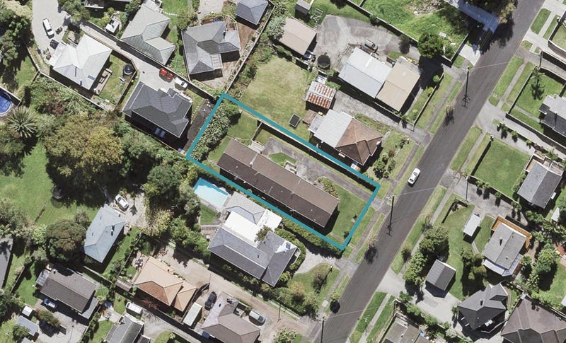 3/16 Blacklock Avenue, Henderson, Auckland - Carousel 1
