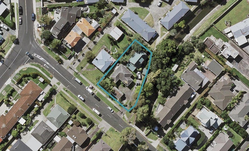 2/31 Alma Road, Milford, Auckland - Carousel 1