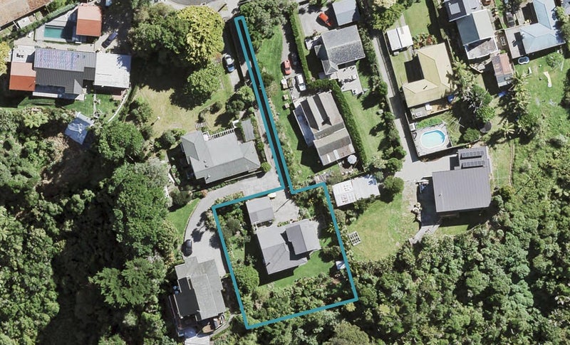 20 Grendon Road, Titirangi, Auckland - Carousel 1
