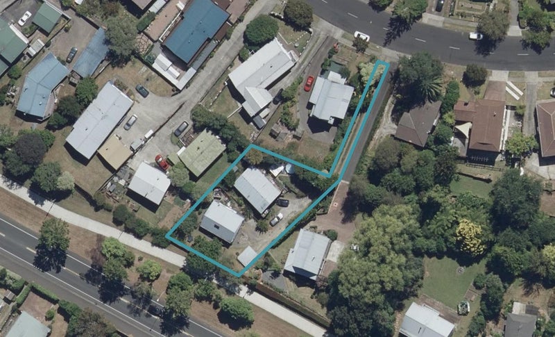 52A Pelorus Street, Glenview, Hamilton - Carousel 1