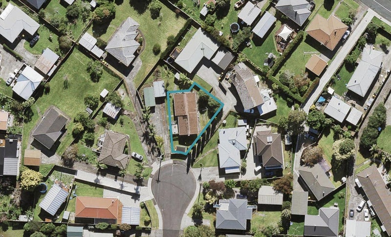 15A Helga Crescent, Te Atatu Peninsula, Auckland - Carousel 1