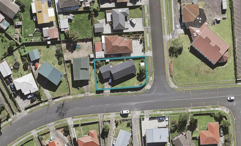 2 Killington Crescent, Mangere, Auckland - Carousel 1