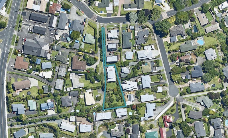 27 Darraghs Road, Brookfield, Tauranga - Carousel 1