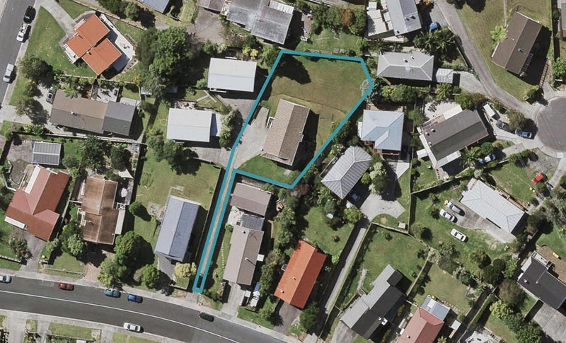 64 Athena Drive, Totara Vale, Auckland - Carousel 1