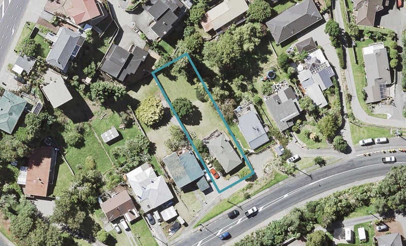 671 Beach Road, Rothesay Bay, Auckland - Carousel 1