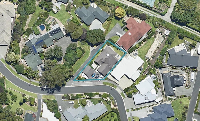 37 Jarrah Park Drive, Pyes Pa, Tauranga - Carousel 1