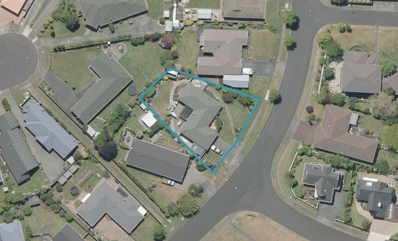 8 Norfolk Drive, Otamatea, Whanganui - Carousel 1