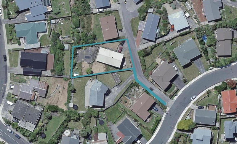 13 Sunhaven Drive, Newlands, Wellington - Carousel 1