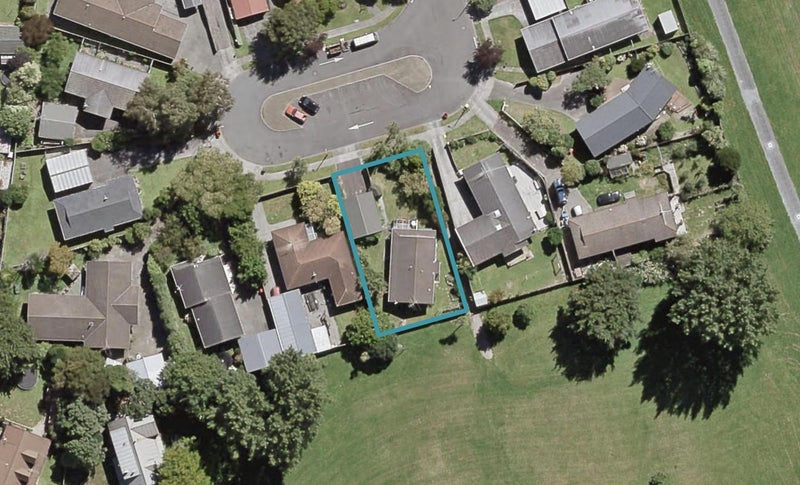30 Memphis Grove, Totara Park, Upper Hutt - Carousel 1