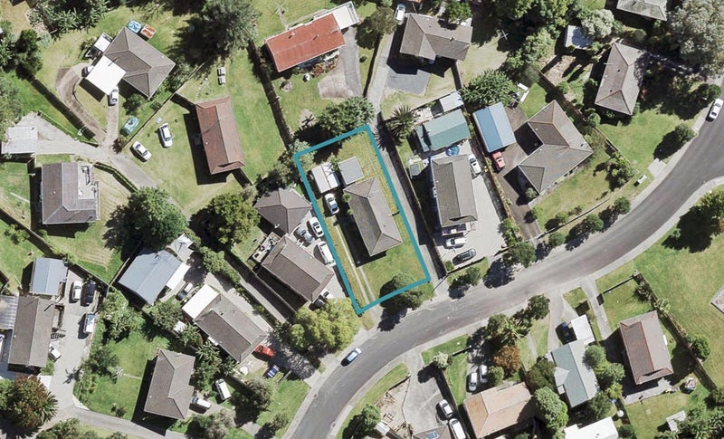 17 Virgo Place, Glen Eden, Auckland - Carousel 1
