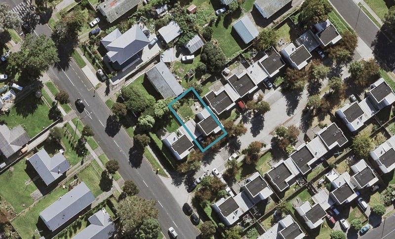 4 Tagata Way, Mangere, Auckland - Carousel 1