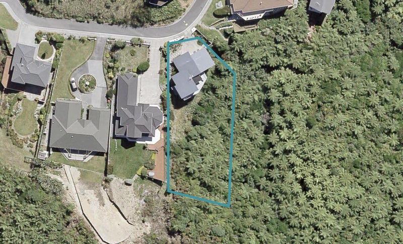 3 Oceanview Terrace, Tirohanga, Lower Hutt - Carousel 1