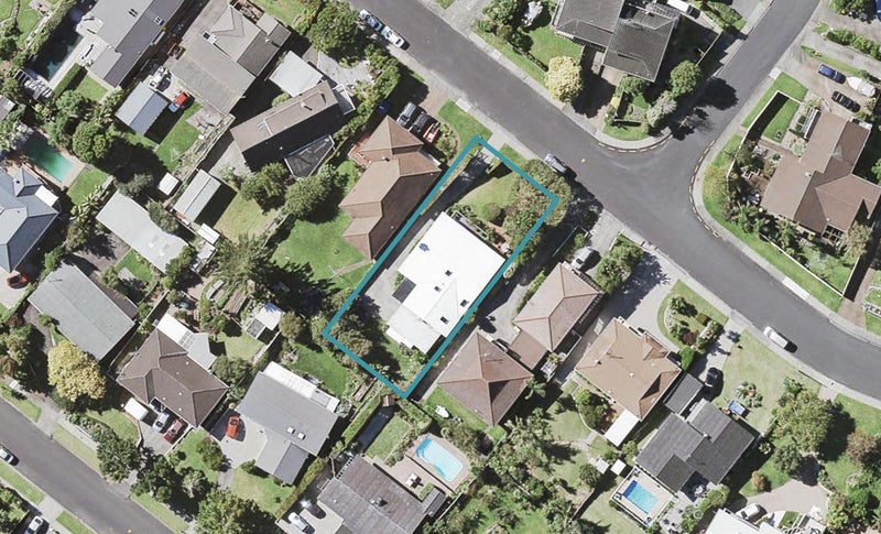 12 Paisley Street, Mellons Bay, Auckland - Carousel 1
