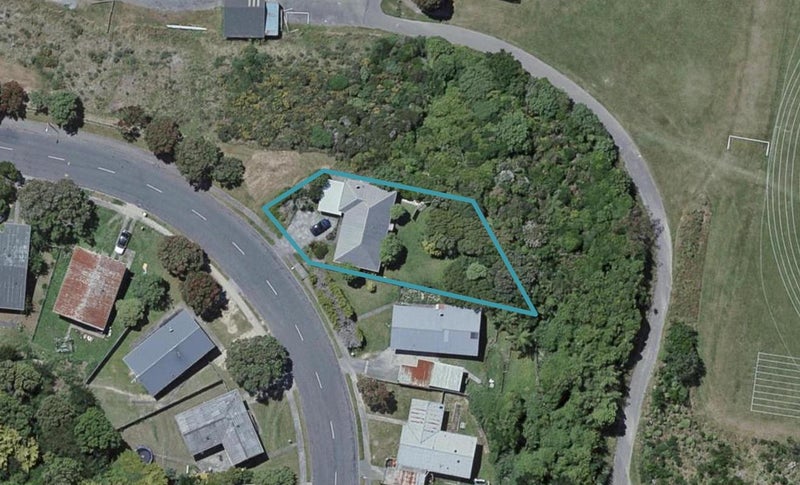15 Nassau Avenue, Grenada North, Wellington - Carousel 1