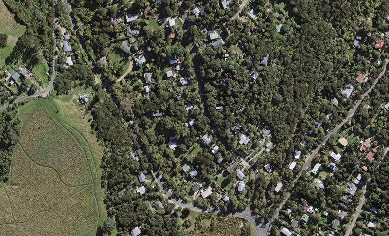 45 Bay Road, Ostend, Waiheke Island - Carousel 1