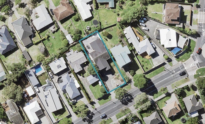 222 West Tamaki Road, Glen Innes, Auckland - Carousel 1