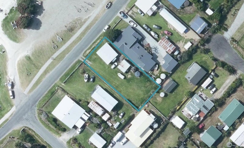 157 Newcastle Street, Mahia, Māhia - Carousel 1