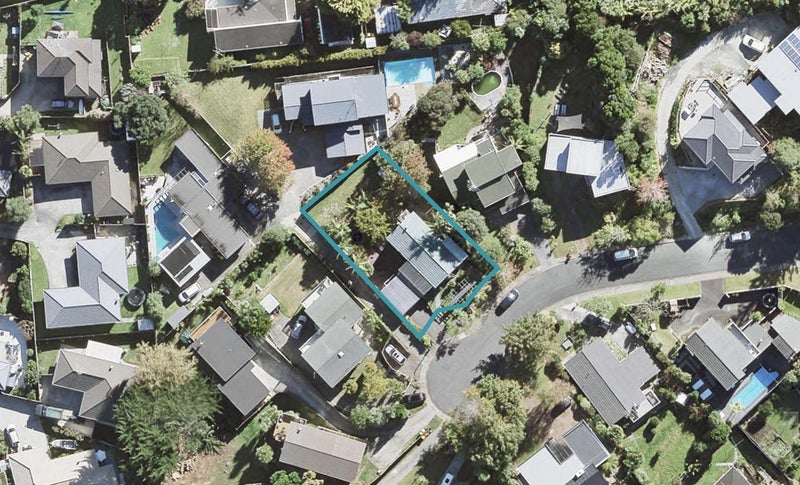 11 Thelma Crescent, Torbay, Auckland - Carousel 1