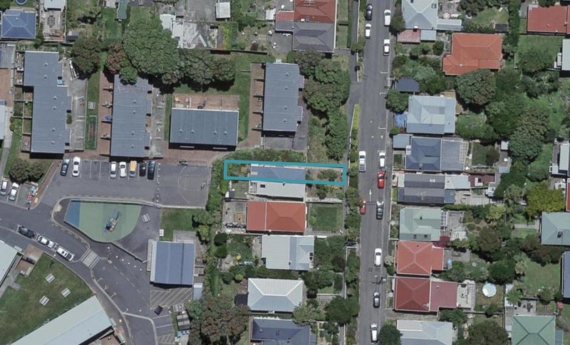 46 Edinburgh Terrace, Berhampore, Wellington - Carousel 1