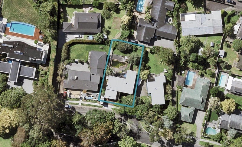 9 Elimar Drive, Sunnyhills, Auckland - Carousel 1