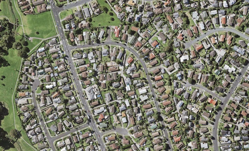 44 Lewisham Street, Highland Park, Auckland - Carousel 1